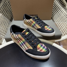 Burberry Low Shoes